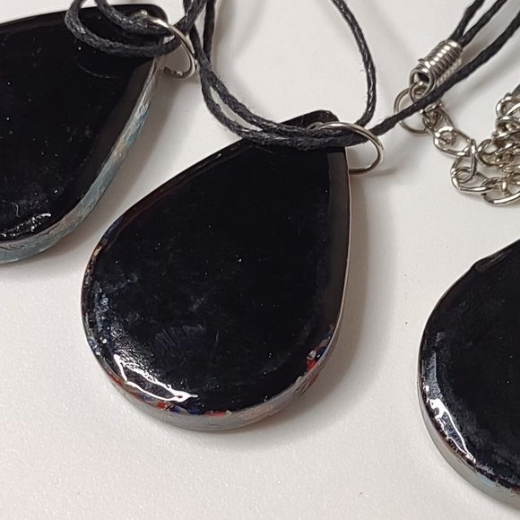 Set Of 3 Colorful Glass Teardrop Shaped Pendant Necklaces 20 Inches Long - Picture 7 of 15